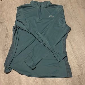 ABYL QUARTER ZIP UP CREWNECK